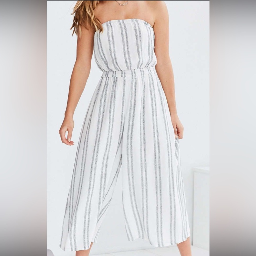 urban outfitters, striped romper/jumpsuit. Size small, gently used!